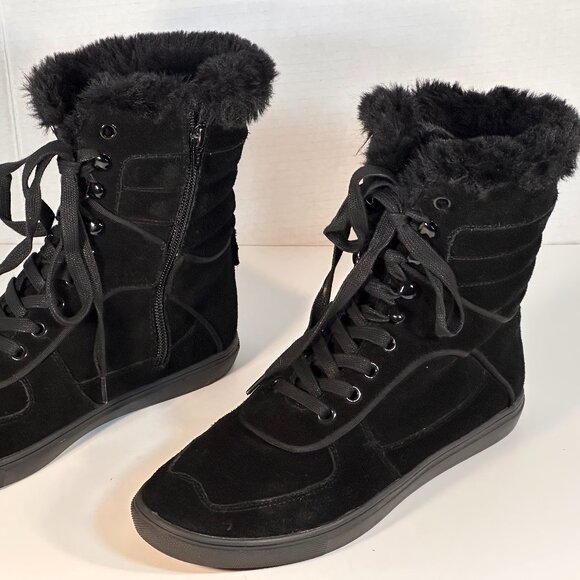 WOMEN'S SIZE 9 FURRY BOOTS - Picture 14 of 16